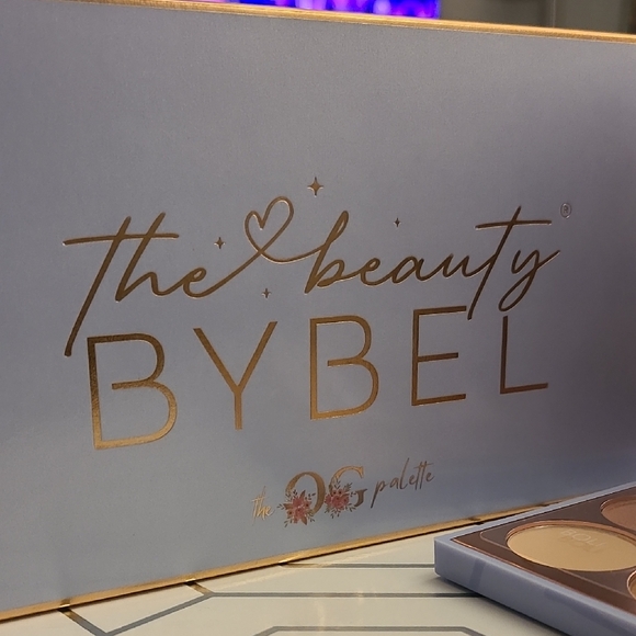 The Beauty Bybel OG Palette - Picture 1 of 8